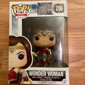 NEW Wonder Woman Funko Pop